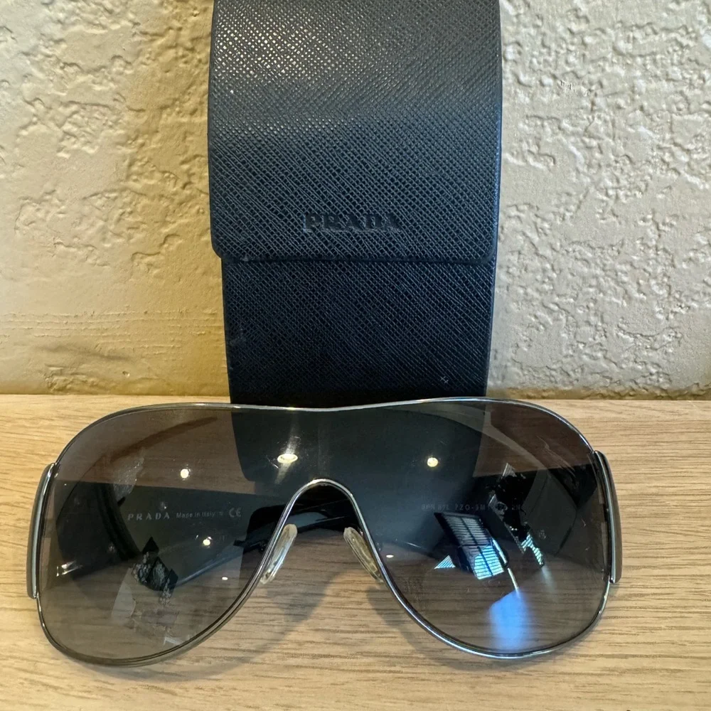 Prada sunglasses Woman’s Triangle Logo Aviator - Picture 1 of 7